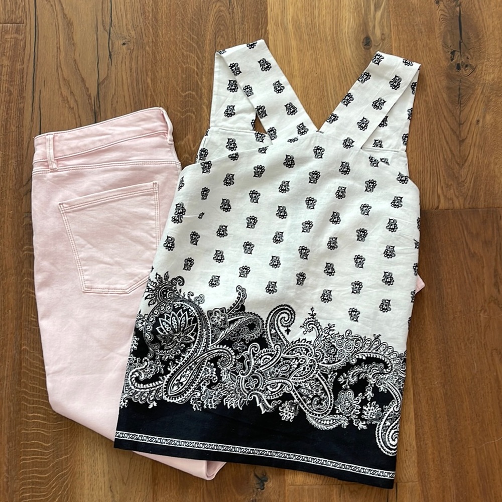 Ann Taylor linen Halter Top